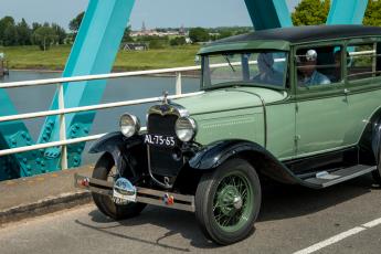 Editie 2019: oldtimers toeren door de Betuwe. Fotoalbum door Jan van Rossum.